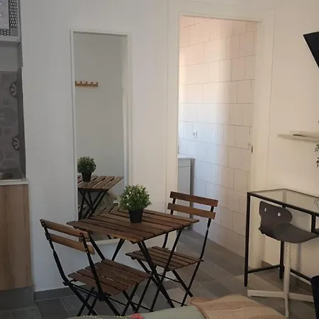 Serrano Pensjonat 2*